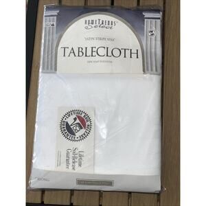 Tablecloth Hometrends Select Satin Stripe Visa White 60 x 202 New (SB5)